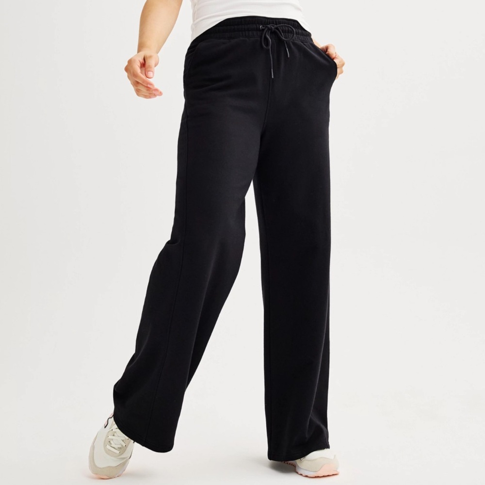 🐣NWOT Tek Gear Women's Black Jogger Pants